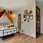 Cmg - Harry Potter Themed Studio In Paris