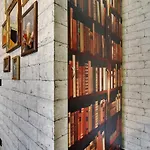 Cmg - Harry Potter Themed Studio In Paris